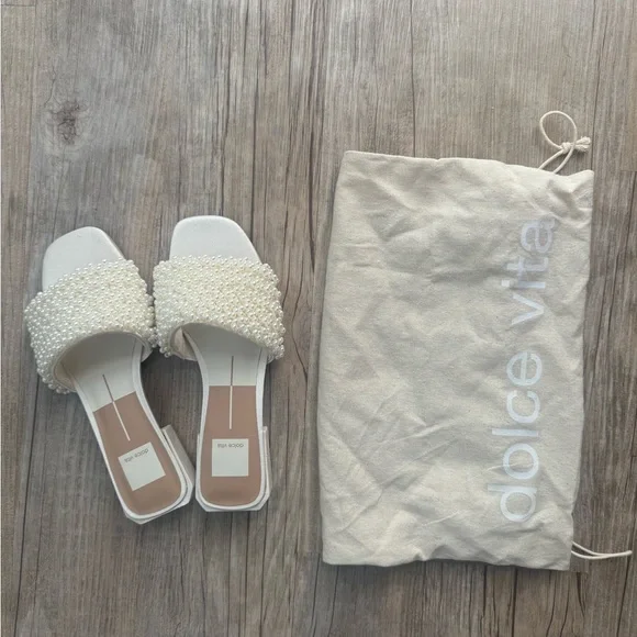 Dolce Vita Hallie Pearl Low Block Heel Sandal - Picture 4 of 6